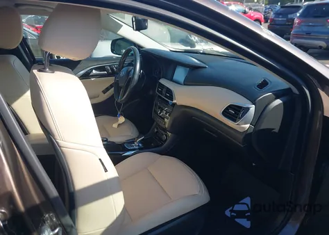 2018 Infiniti Qx30 Essential из США, поврежденный, VIN SJKCH5CR6JA002065